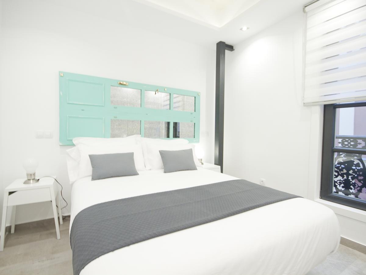 Apartamento Nuevo Y De Lujo En Puerta Del Sol Madrid Eksteriør bilde